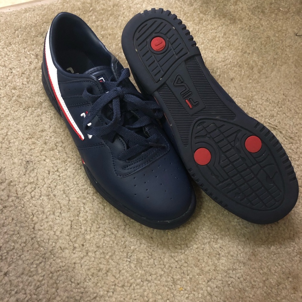 Fila worn twice Navy Blue